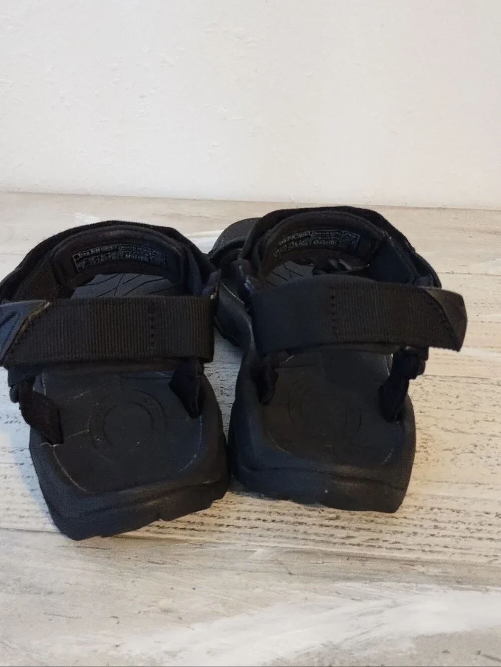 TEVA MEN shoc pad BLACK STRAPPY SPORTS SANDALS US8  / EU 40/ UK